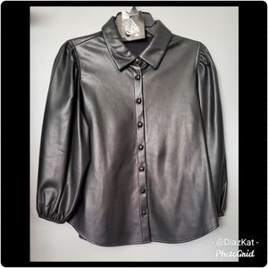 Beautiful Black top!